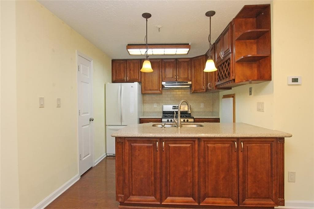 2162 RIVER HEIGHTS Court 2162, Marietta, GA 30067 — most recent listing photo
