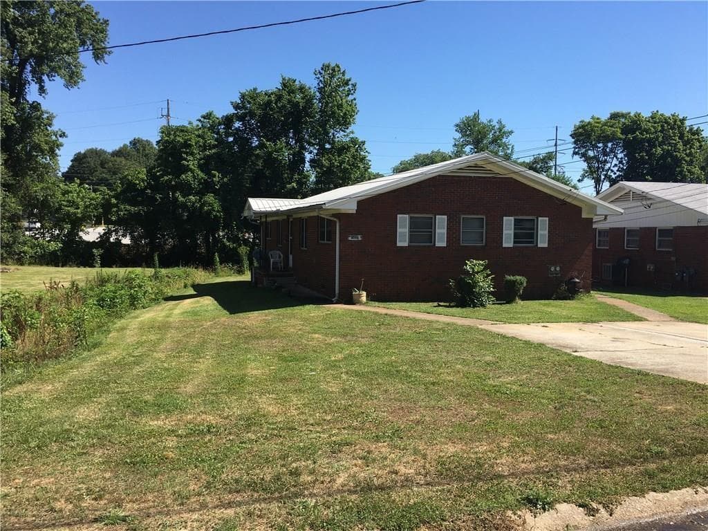duplex sold at 1437 Vesta Avenue, East Point, GA 30344