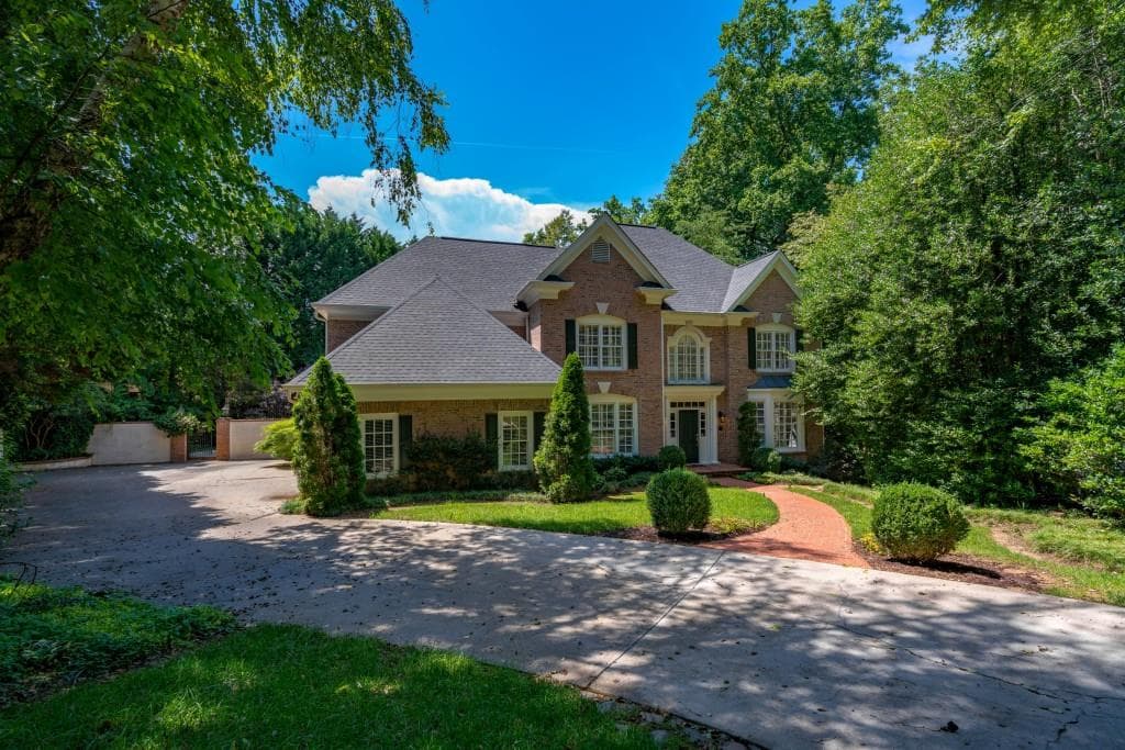5380 Harrowood Lane, Sandy Springs, GA 30327 — most recent listing photo