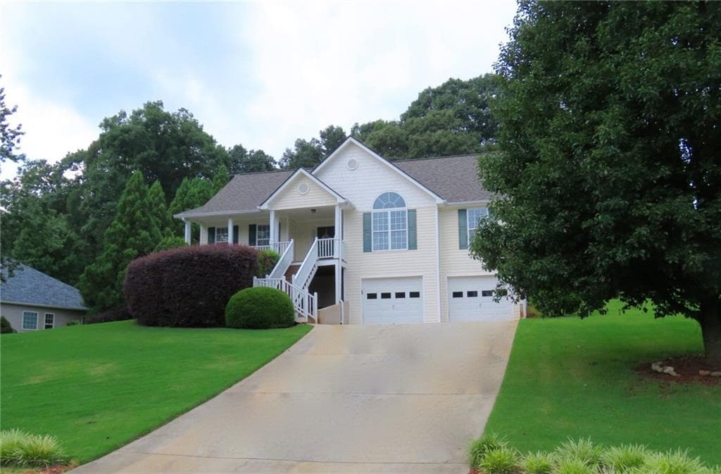 9020 Ivyshaw Drive, Gainesville, GA 30506 — most recent listing photo