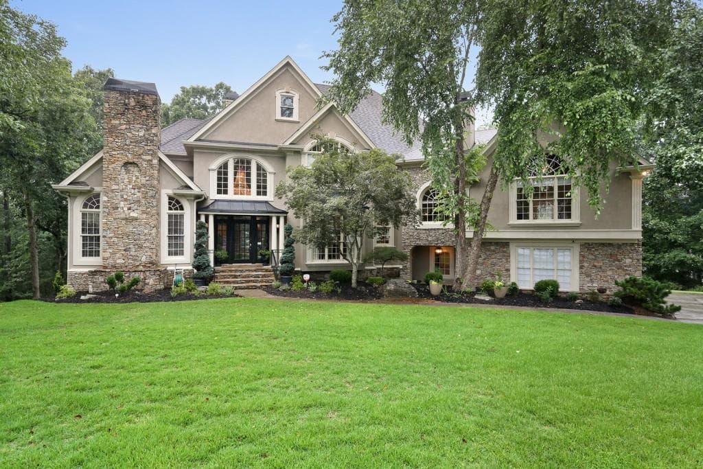 6 bedroom, 7,989 sq ft single family residence sold at 110 Kilrain Court, Roswell, GA 30076