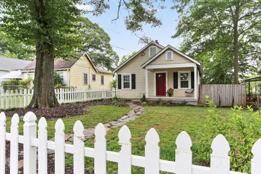 2 bedroom, 1,008 sq ft single family residence sold at 103 Whitefoord Avenue, Atlanta, GA 30307