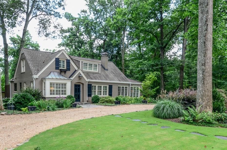 3 bedroom, 2,608 sq ft single family residence sold at 957 Carter Drive, Atlanta, GA 30319