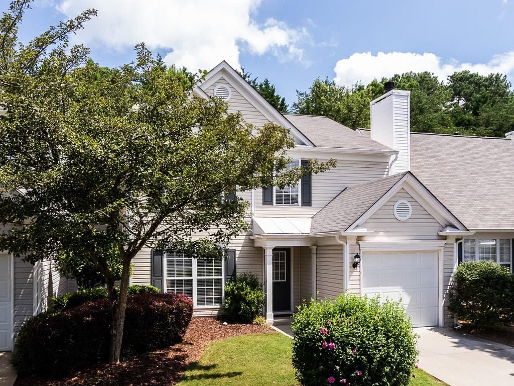 2 bedroom, 1,449 sq ft townhouse sold at 102 Regency Road, Alpharetta, GA 30022