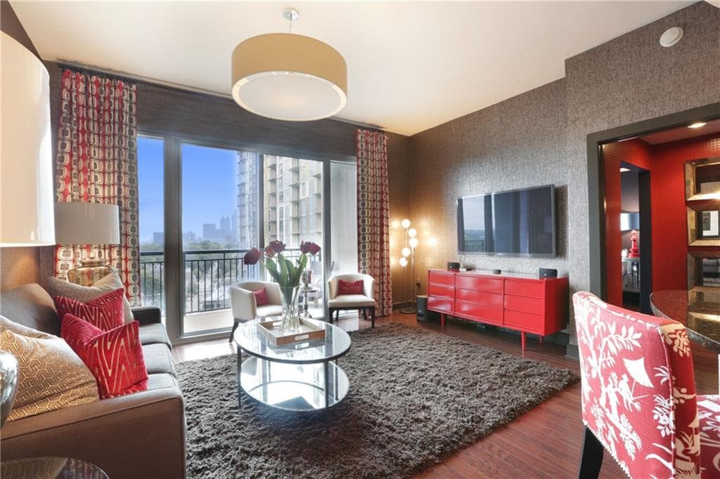 2 bedroom, 1,329 sq ft condominium sold at 222 12th Street 1705, Atlanta, GA 30309