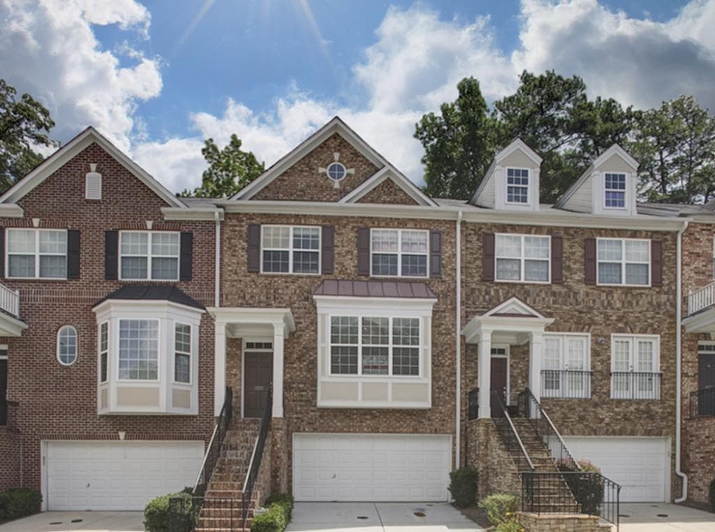 3923 Old Atlanta Station Drive 3, Atlanta, GA 30339 — most recent listing photo
