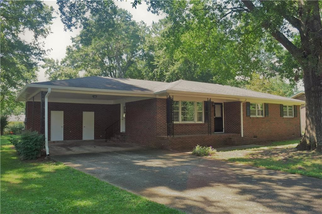 246 Maple Drive, Cedartown, GA 30125 — most recent listing photo