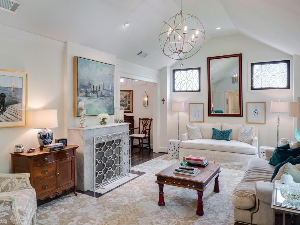 3 bedroom, 1,269 sq ft single family residence sold at 1580 Steele Drive, Atlanta, GA 30309
