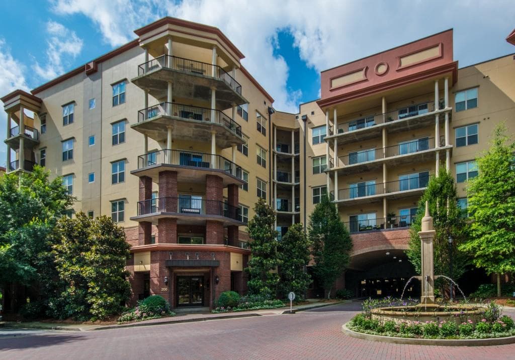 2 bedroom, 1,500 sq ft condominium sold at 200 River Vista Drive 215, Atlanta, GA 30339