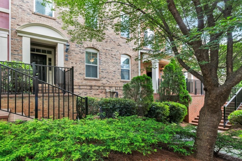 731 Perimeter Walk, Dunwoody, GA 30338 — most recent listing photo