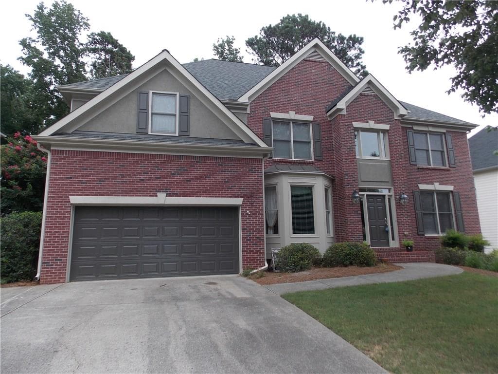 4005 Regal Oaks Drive, Suwanee, GA 30024 — most recent listing photo
