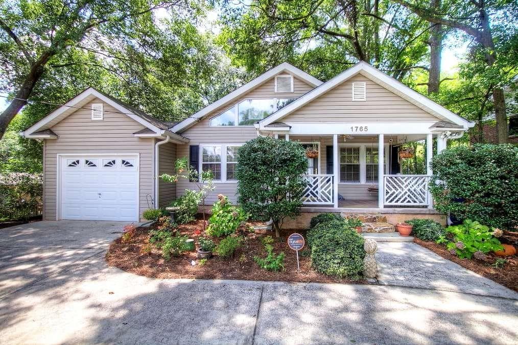 3 bedroom, 1,865 sq ft single family residence sold at 1765 Harper Street, Atlanta, GA 30318