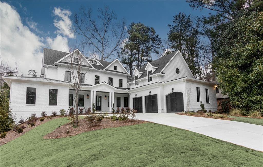 5 bedroom, 4,730 sq ft single family residence sold at 315 Eppington Drive, Atlanta, GA 30327