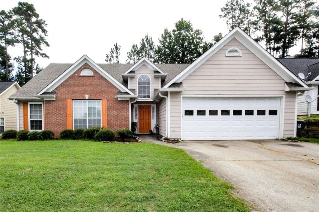 825 Avalon Forest Drive, Lawrenceville, GA 30044 — most recent listing photo
