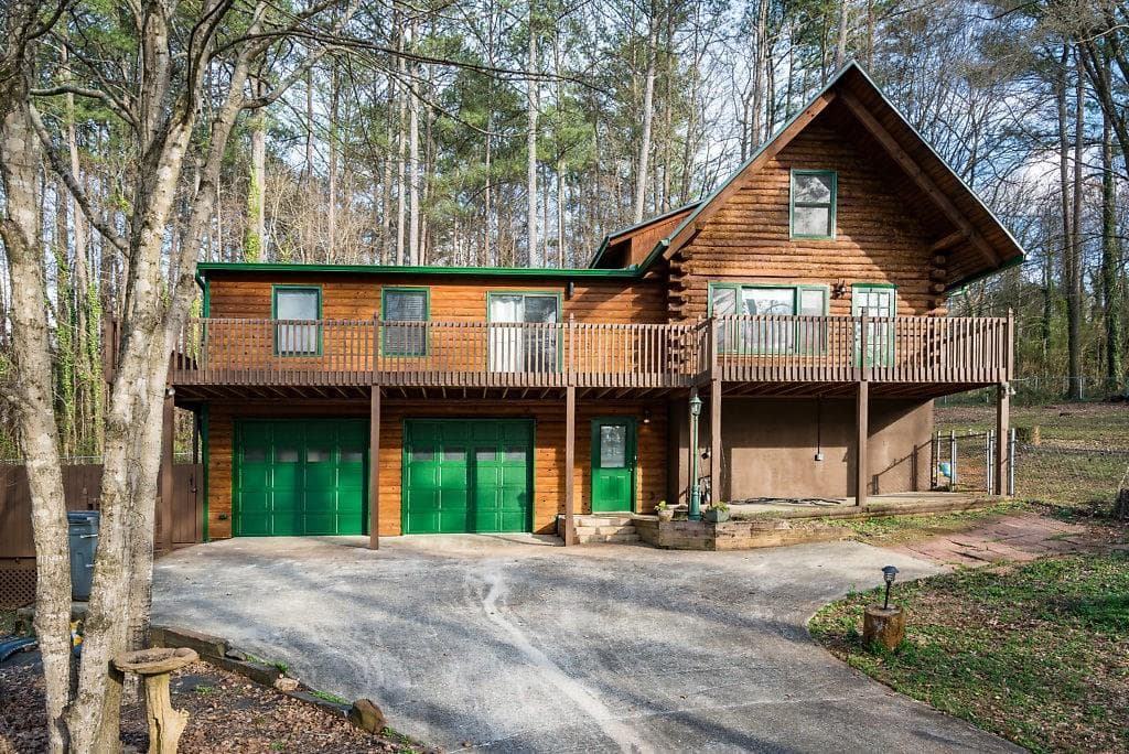 5990 Dianne Drive, Acworth, GA 30102 — most recent listing photo