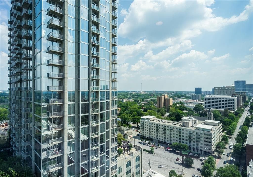 1 bedroom, 748 sq ft condominium sold at 855 Peachtree Street 2112, Atlanta, GA 30308
