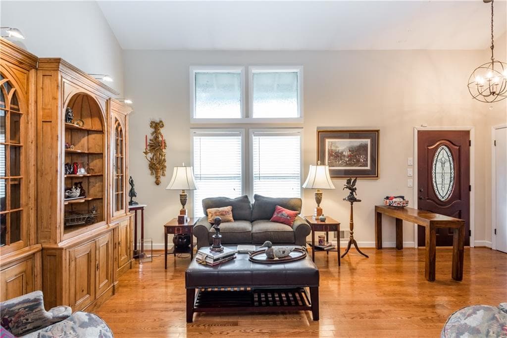 4 bedroom, 3,400 sq ft townhouse sold at 245 Lakeview Ridge, Roswell, GA 30076