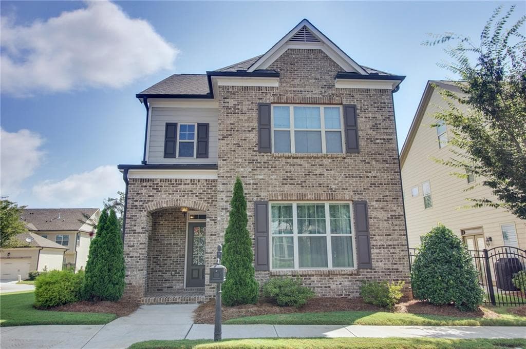 4 bedroom, 2,739 sq ft single family residence sold at 7005 Jamestown Drive, Alpharetta, GA 30005