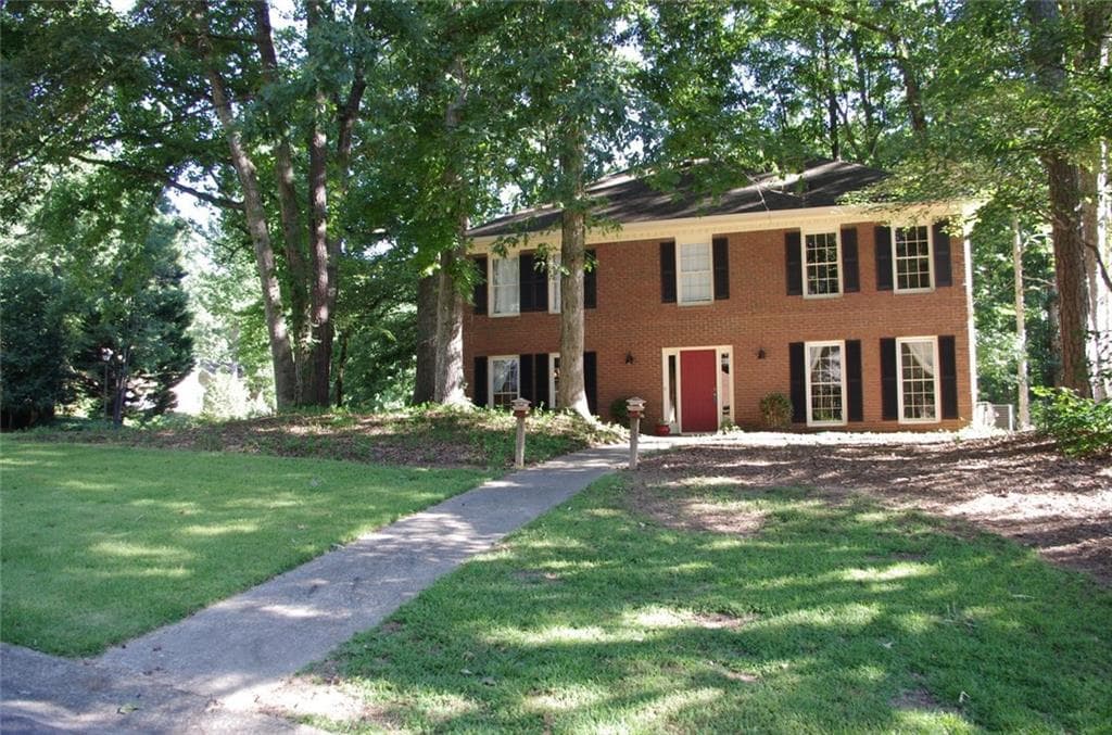 820 Mitsy Ridge Drive, Marietta, GA 30068 — most recent listing photo