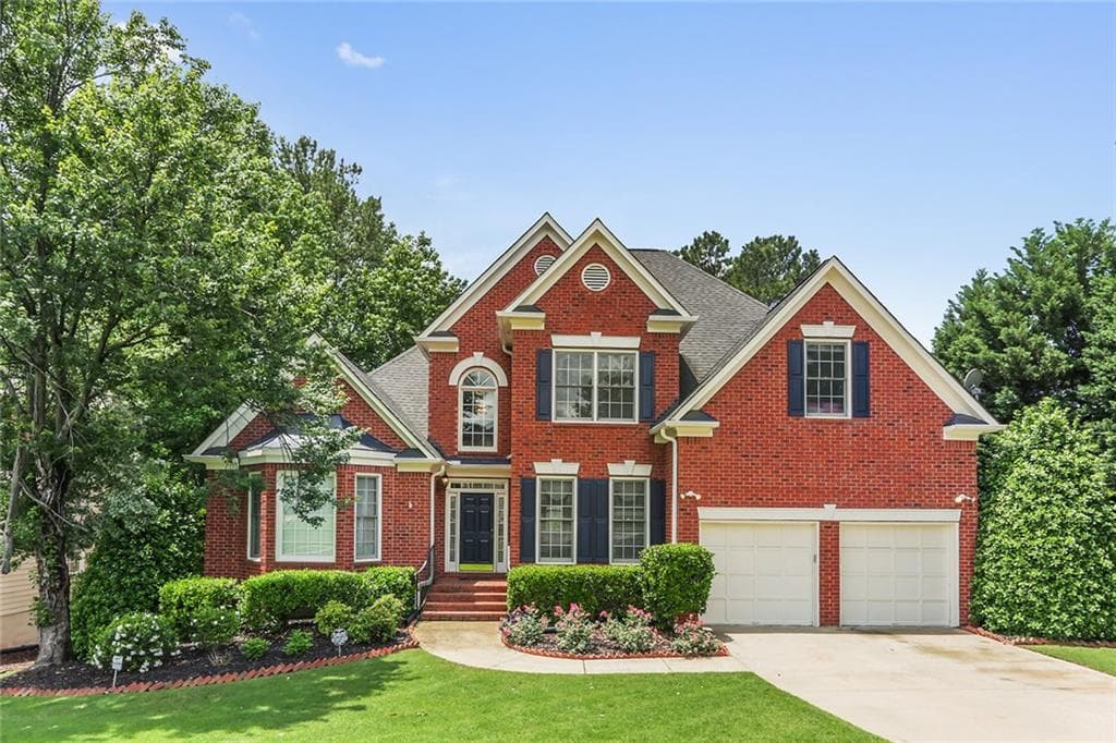 5 bedroom, 4,258 sq ft single family residence sold at 1815 Hunters Moon Drive, Alpharetta, GA 30005