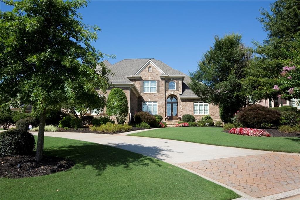 3 bedroom, 4,748 sq ft single family residence sold at 114 Ridgemoor Trace, Canton, GA 30115