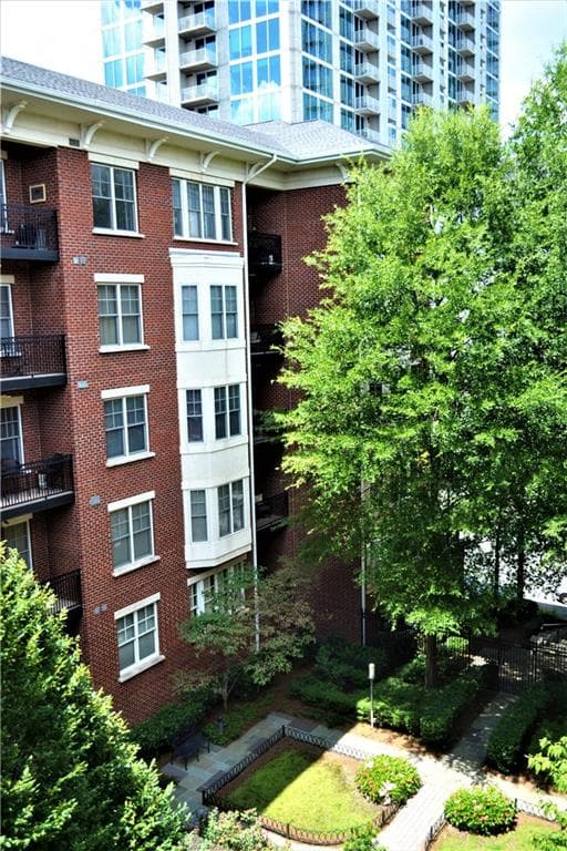 1 bedroom, 1,100 sq ft condominium sold at 850 Piedmont Avenue 1406, Atlanta, GA 30308