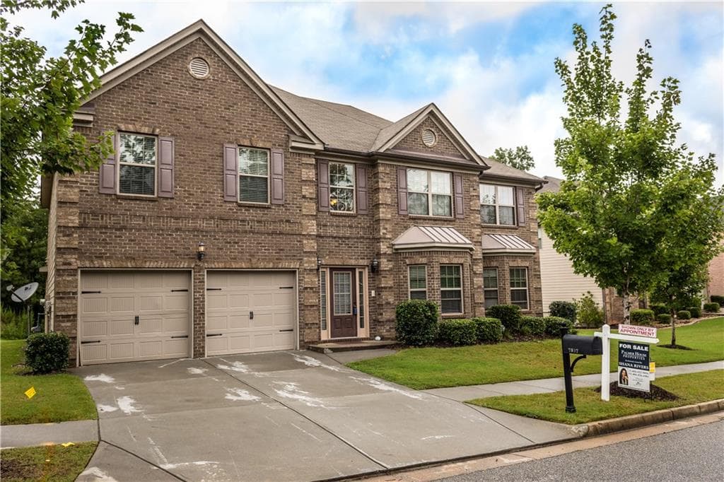 7937 The Lakes Drive, Fairburn, GA 30213 — most recent listing photo