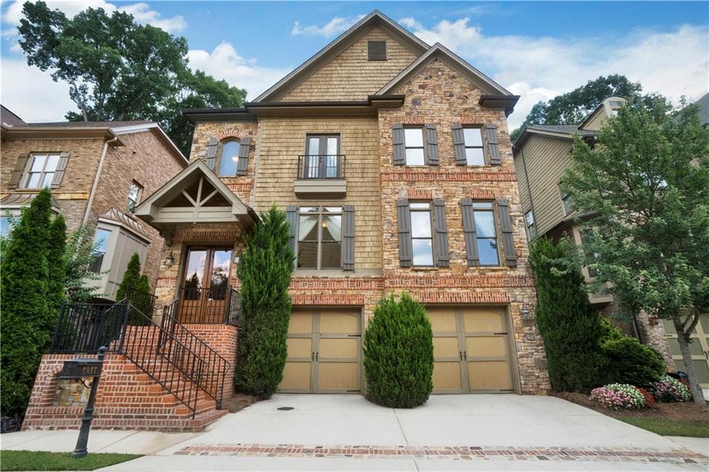 4 bedroom, 3,400 sq ft single family residence sold at 7977 Magnolia Square, Atlanta, GA 30350