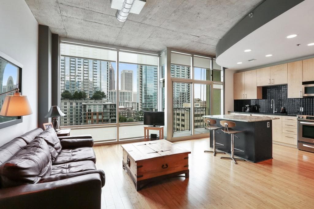 1 bedroom, 754 sq ft condominium sold at 923 Peachtree Street 1225, Atlanta, GA 30309