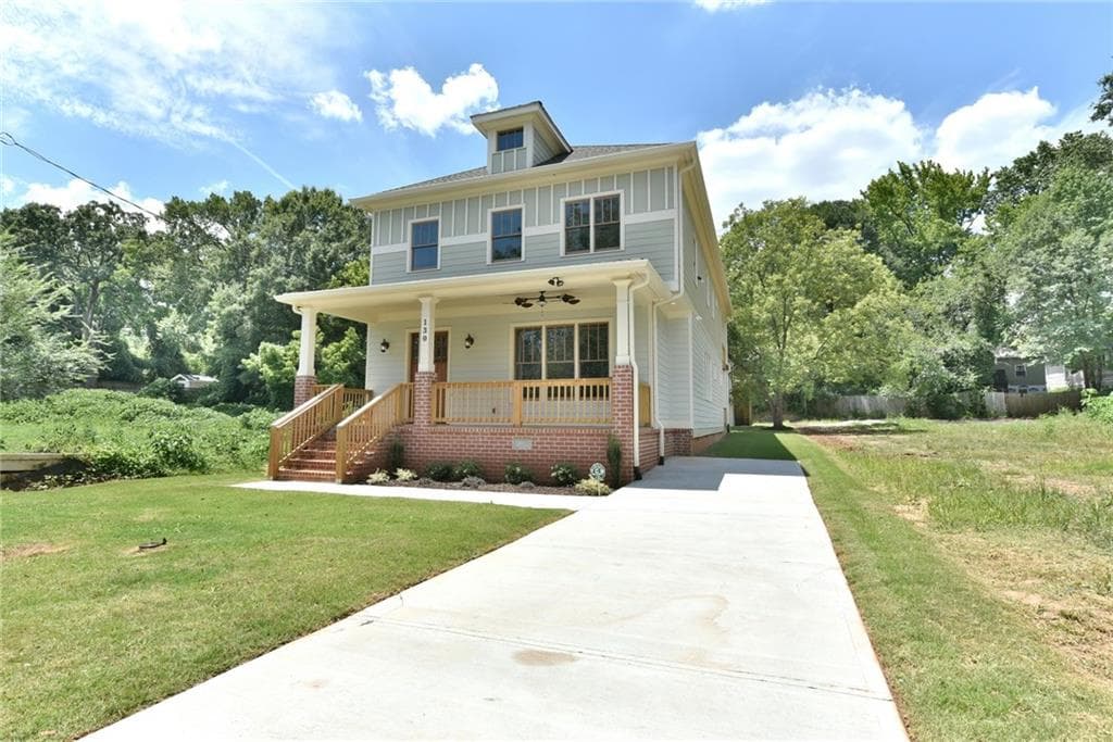 4 bedroom, 3,100 sq ft single family residence sold at 130 Wesley Avenue, Atlanta, GA 30307