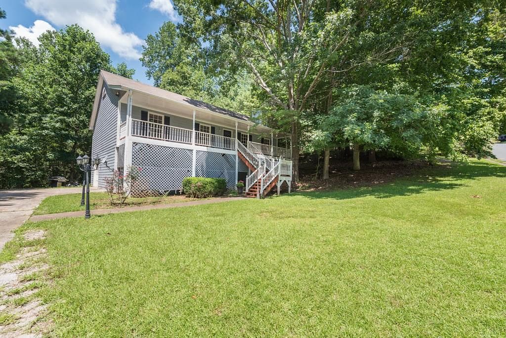4 bedroom, 1,987 sq ft single family residence sold at 1206 Parkwood Chase, Acworth, GA 30102