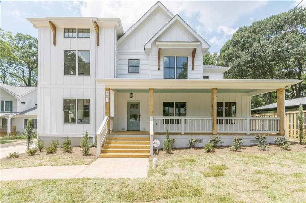 4 bedroom, 2,588 sq ft single family residence sold at 701 E Side Avenue, Atlanta, GA 30316