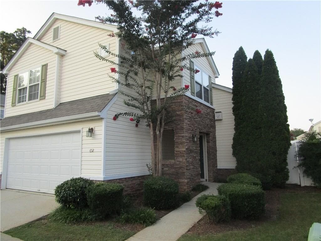 3 bedroom, 1,280 sq ft single family residence sold at 652 Windcroft Circle, Acworth, GA 30101