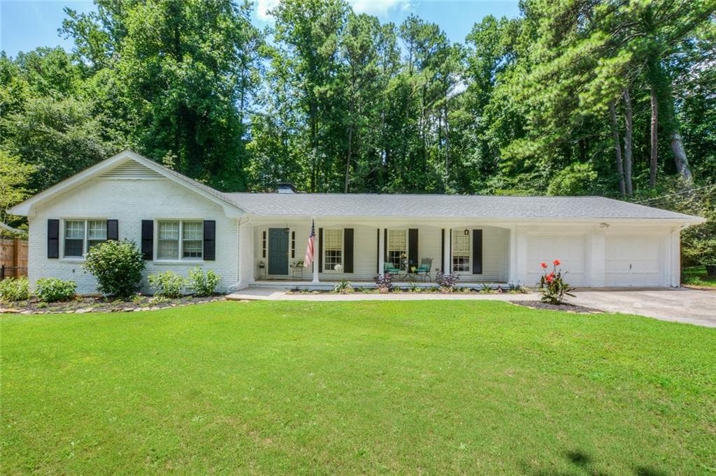 3 bedroom, 1,953 sq ft single family residence sold at 250 River Springs Drive, Atlanta, GA 30328