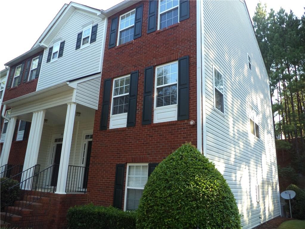 308 Village Circle 308, Woodstock, GA 30188 — most recent listing photo