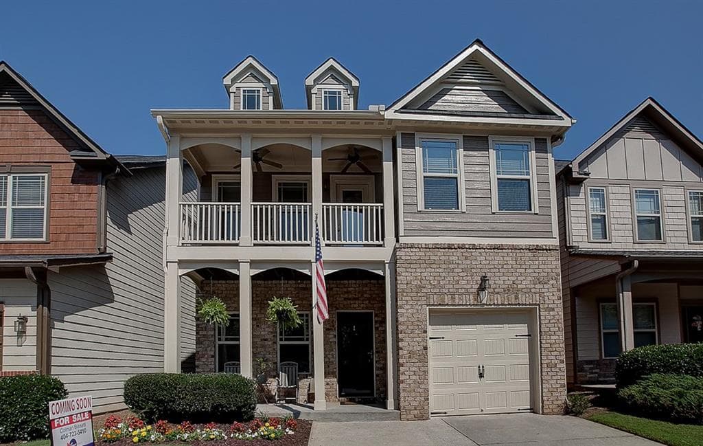 3 bedroom, 1,856 sq ft single family residence sold at 328 Pin Oak Avenue, Woodstock, GA 30188