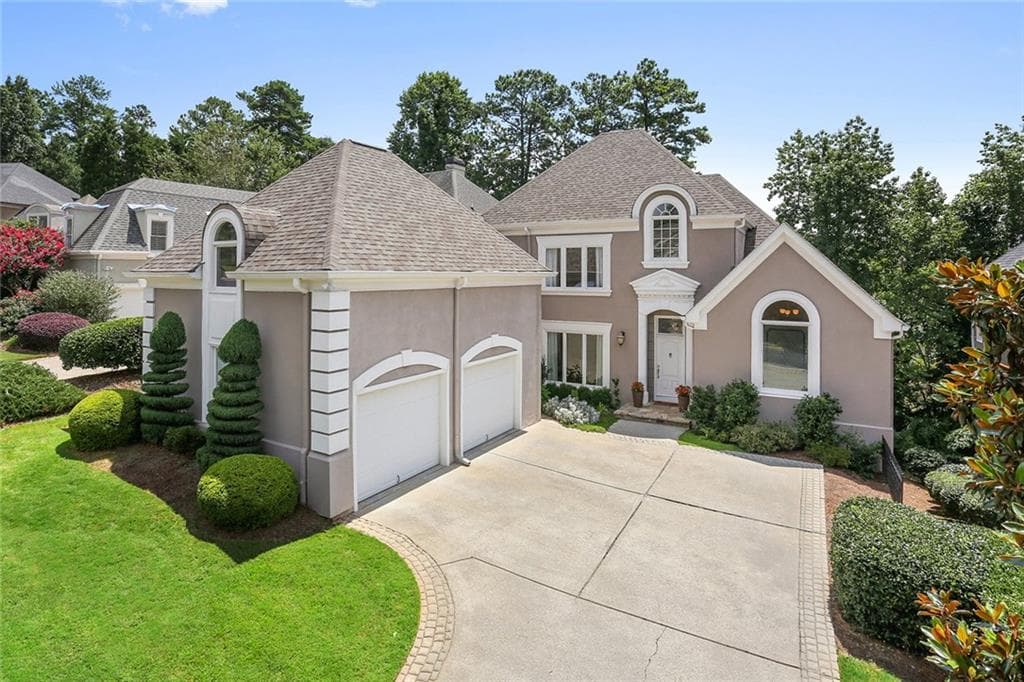 945 Renaissance Way, Roswell, GA 30076 — most recent listing photo