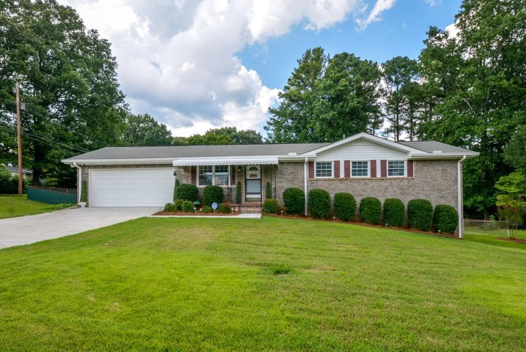 2935 Sandy Lane, Smyrna, GA 30082 — most recent listing photo
