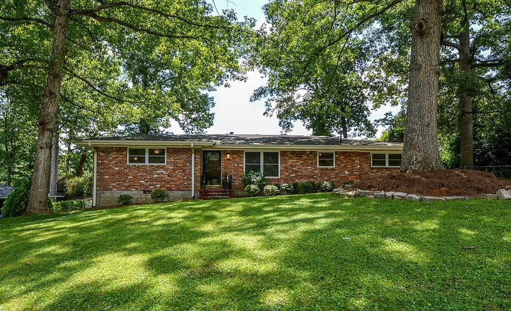 3 bedroom, 1,490 sq ft single family residence sold at 2563 Dering Court, Atlanta, GA 30345