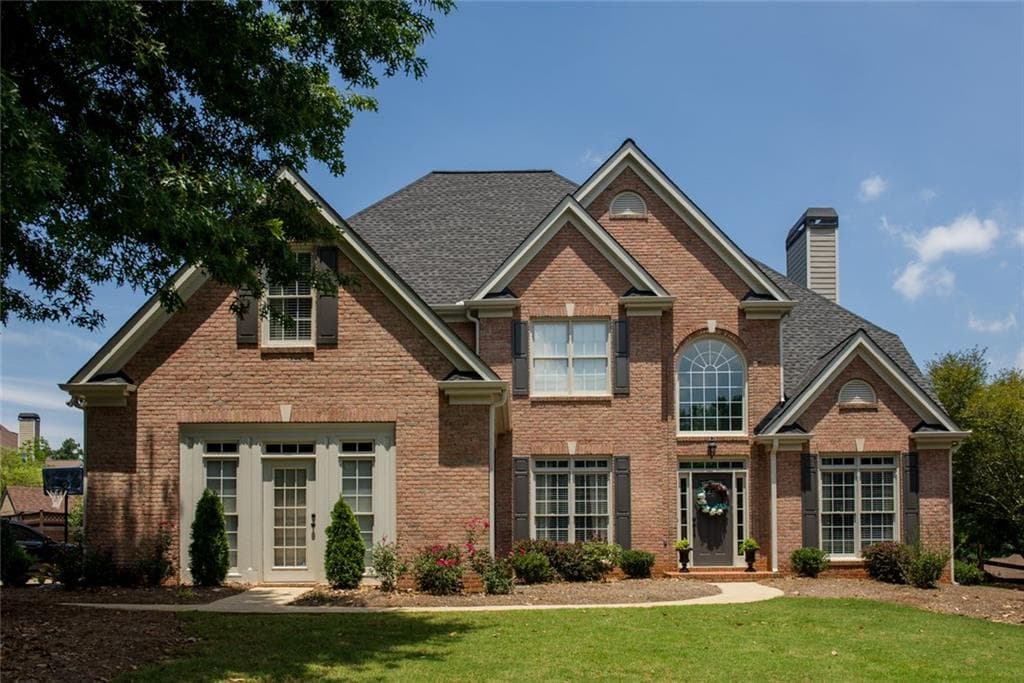4 bedroom, 3,429 sq ft single family residence sold at 4810 Oakmont Bend Drive, Alpharetta, GA 30004