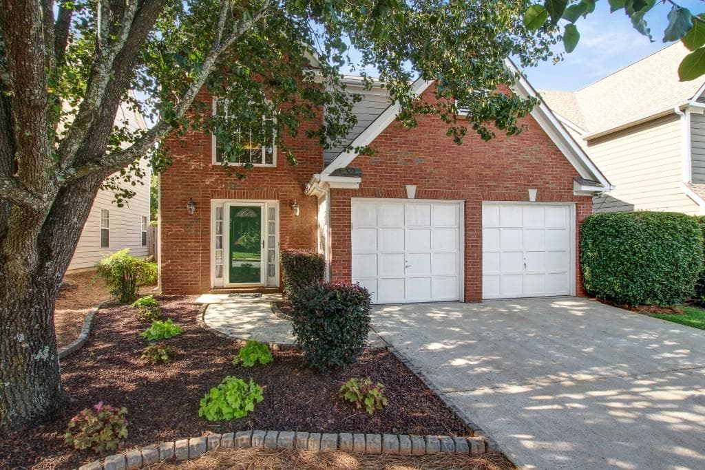 2425 Ashton Drive, Roswell, GA 30076 — most recent listing photo