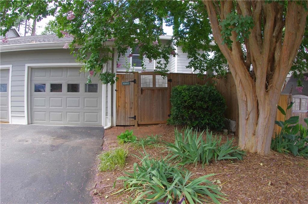 4944 Meadow Lane 4944, Marietta, GA 30068 — most recent listing photo