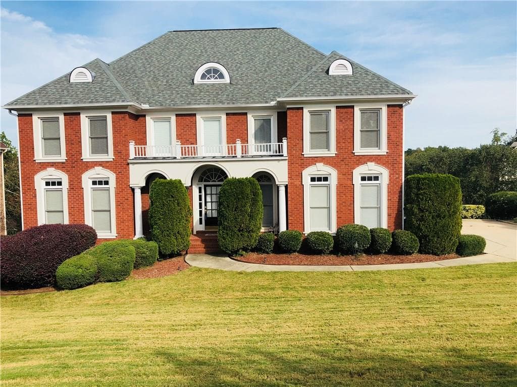 4 bedroom, 3,417 sq ft single family residence sold at 5195 Stone Croft Trail, Atlanta, GA 30331