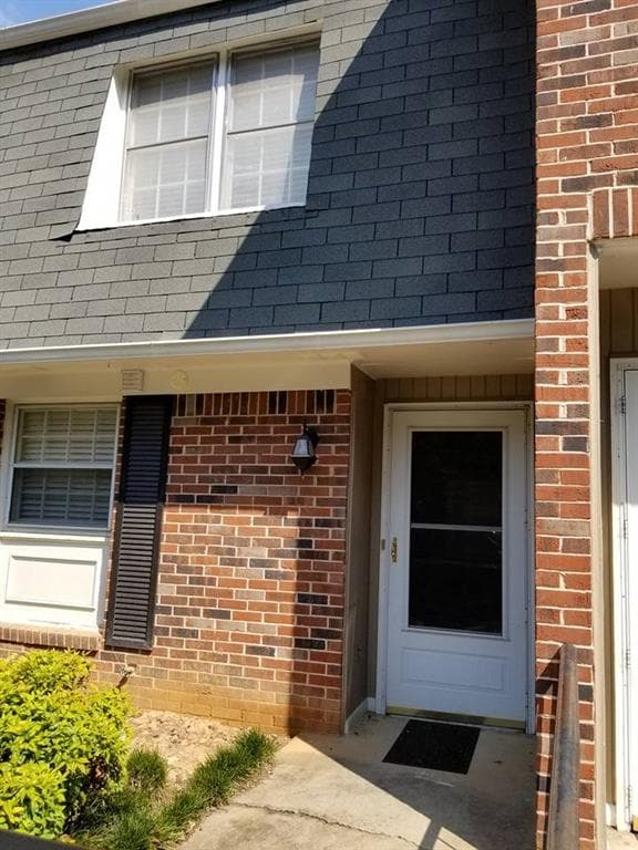 2040 Kings Gate Circle, Snellville, GA 30078 — most recent listing photo