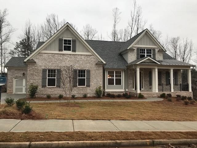 4 bedroom, 3,944 sq ft single family residence sold at 131 Manor North Drive, Alpharetta, GA 30004