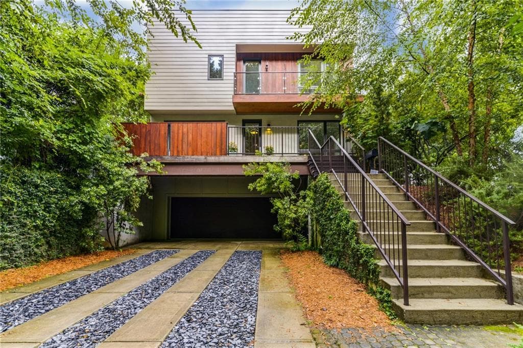 4 bedroom, 3,440 sq ft single family residence sold at 403 Callan Circle, Atlanta, GA 30307