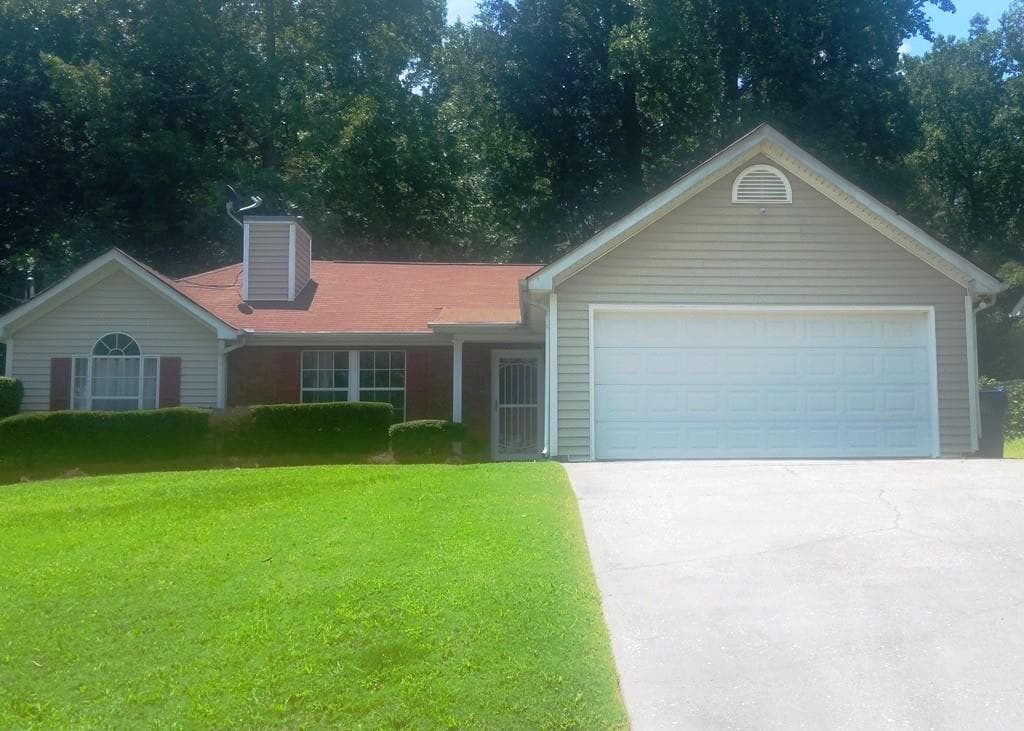3 bedroom, 1,462 sq ft single family residence sold at 2123 Briar Glen Lane, Atlanta, GA 30331