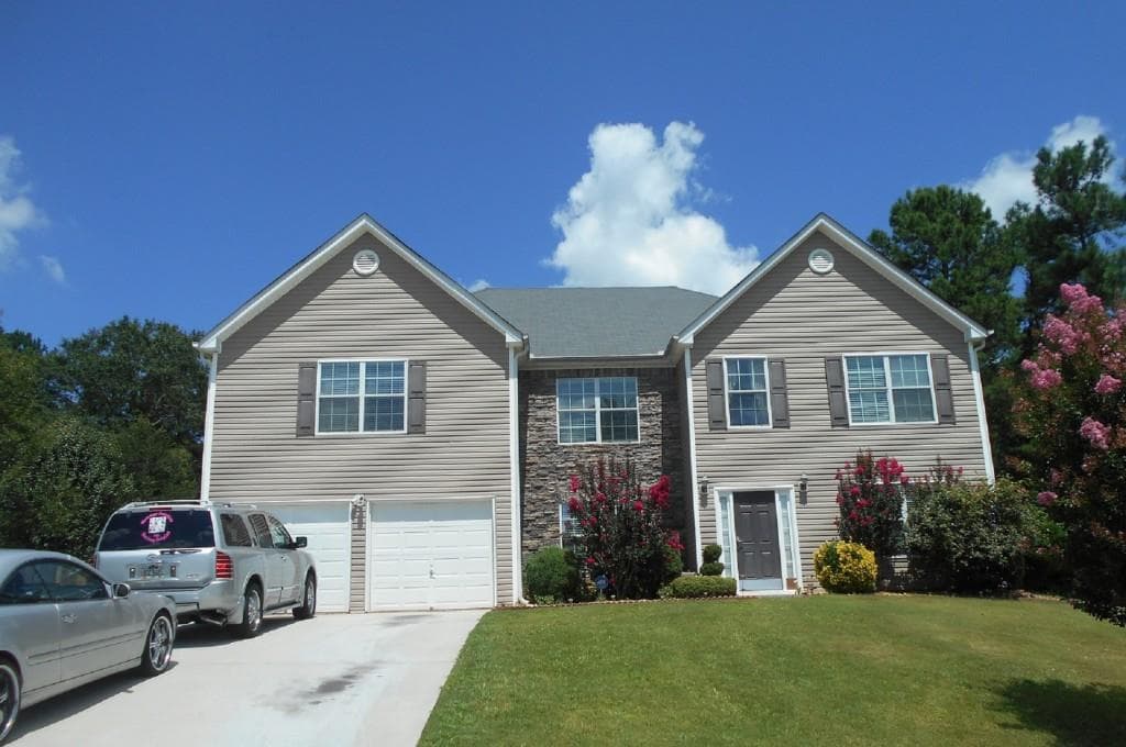 2109 Oakridge Avenue, Monroe, GA 30656 — most recent listing photo
