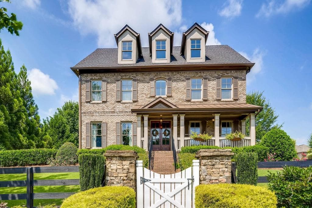 5 bedroom, 5,273 sq ft single family residence sold at 12520 Bethany Road, Alpharetta, GA 30004