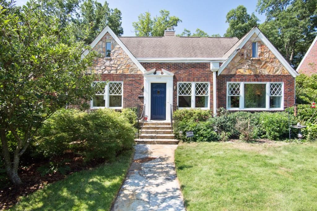 4 bedroom, 3,558 sq ft single family residence sold at 1159 Reeder Circle, Atlanta, GA 30306